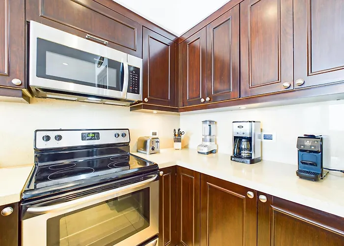 360 Splendor 206-ocean View Condo-breakfast Included!