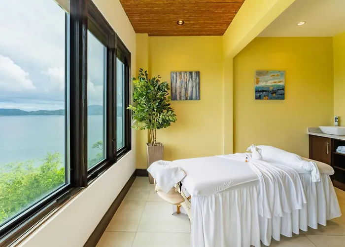 Apartment 360 Splendor 206-ocean View Condo-breakfast Included! Playa Flamingo
