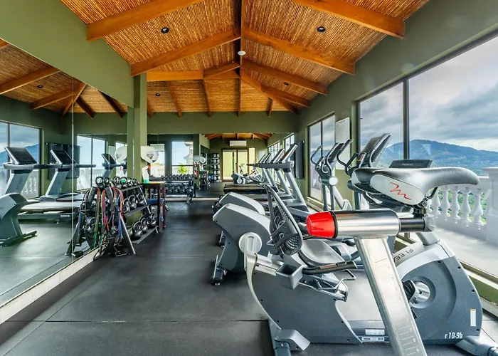 360 Splendor 206-ocean View Condo-breakfast Included!